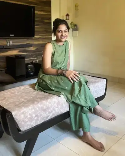 Arjuni Morgaon Call Girls